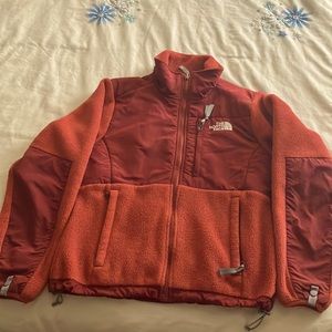 ❤️ Ladies XS The North Face Red Polartec Fleece. Good condition. ❤️